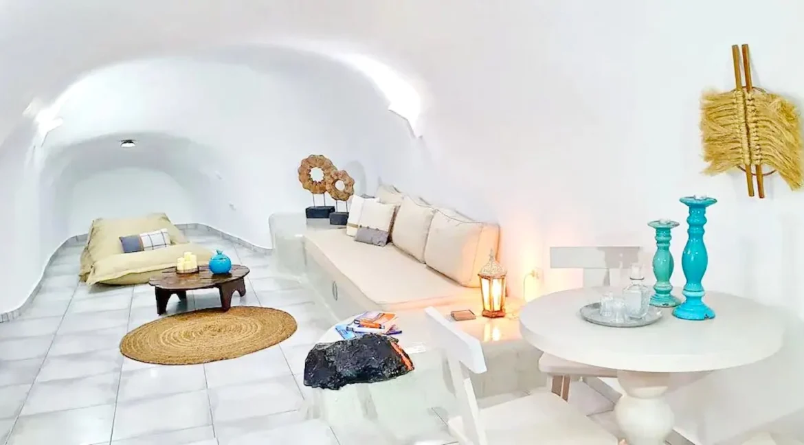 Complex of Cave Houses in Santorini for sale 46