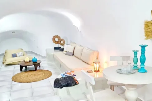 Complex of Cave Houses in Santorini for sale 46