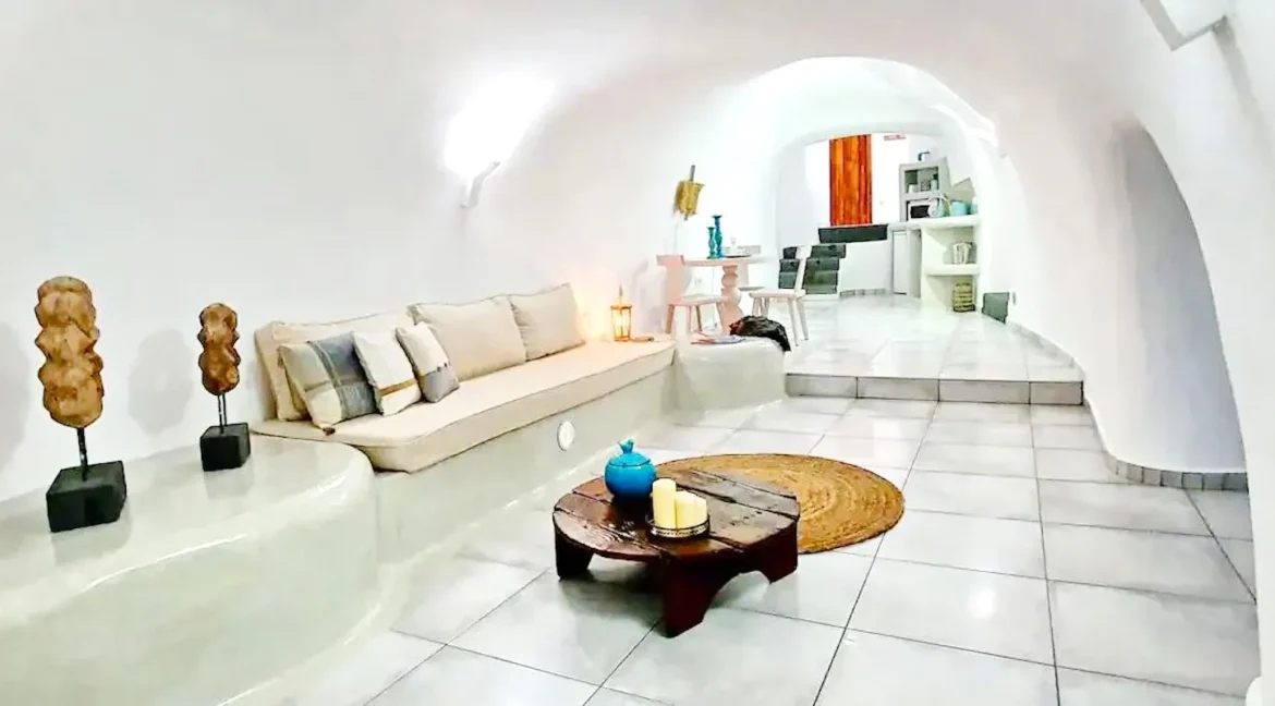 Complex of Cave Houses in Santorini for sale 47