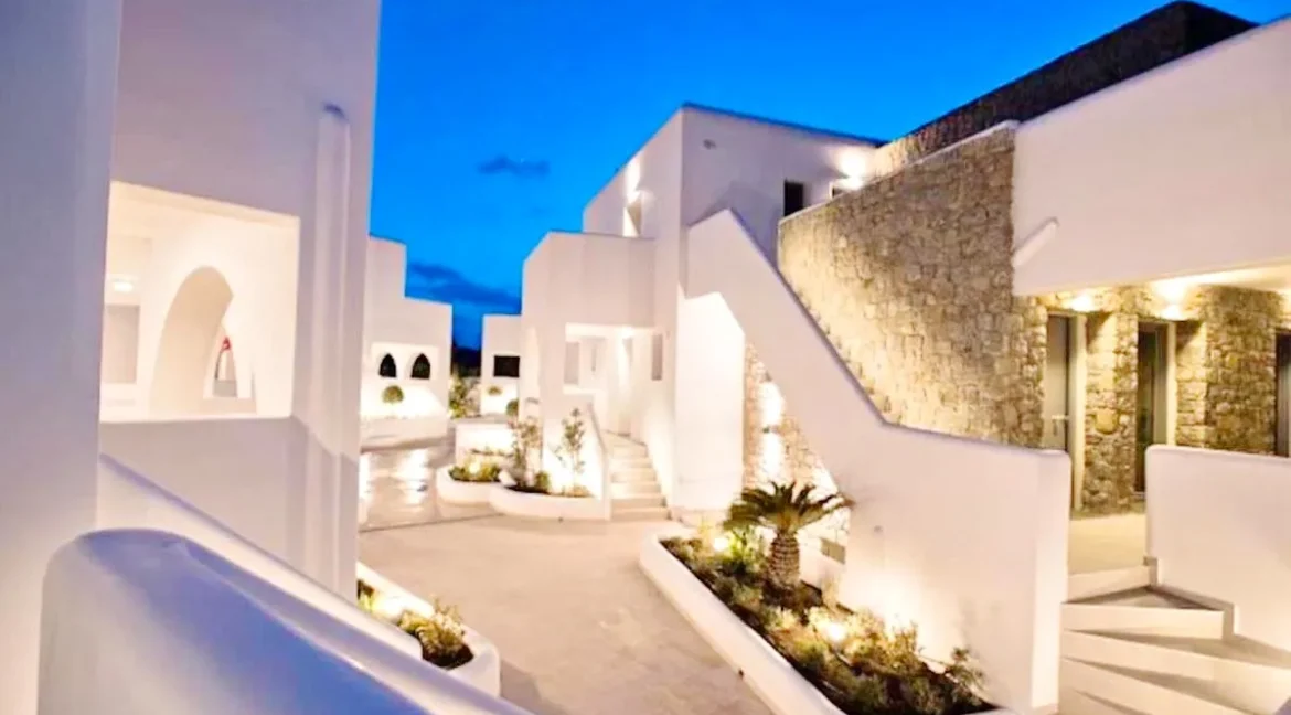 Luxurious Maisonette for Sale in Ano Mera, Mykonos 23