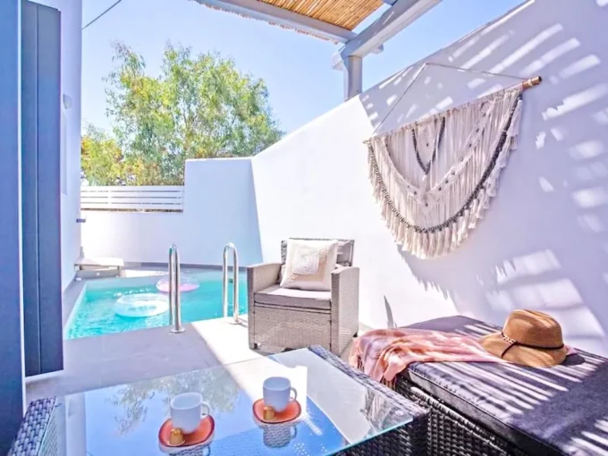 Luxurious Maisonette for Sale in Ano Mera, Mykonos