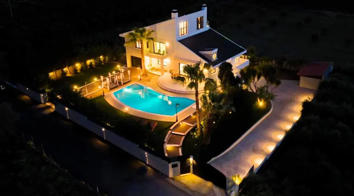 Luxury Villa in Chania Crete for sale 1