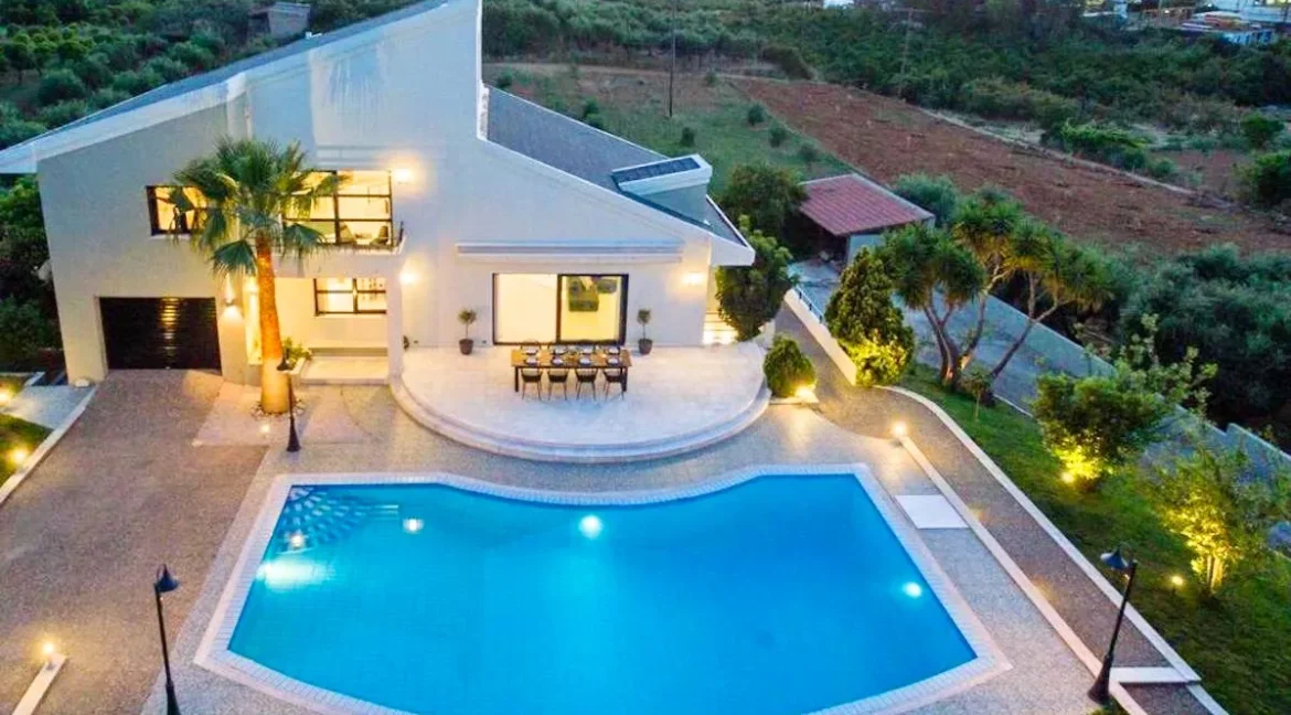 Luxury Villa in Chania Crete for sale 12