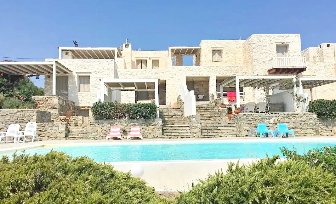 Stone Villa for Sale in Paros, Greece 8