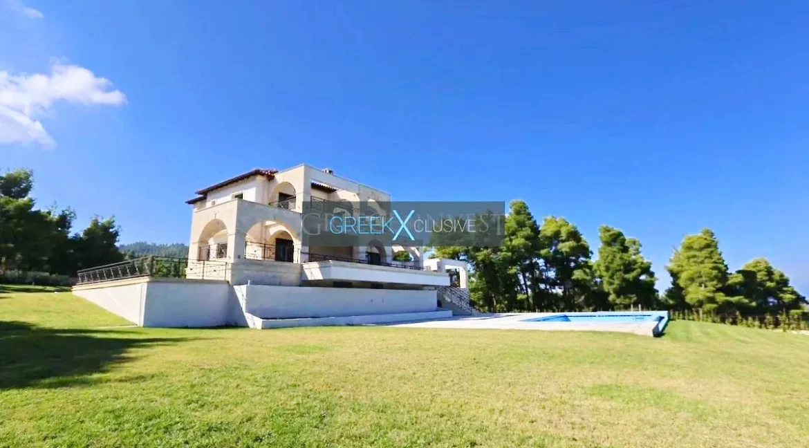 Villa for Sale in Paliouri Halkidiki, Greece 3