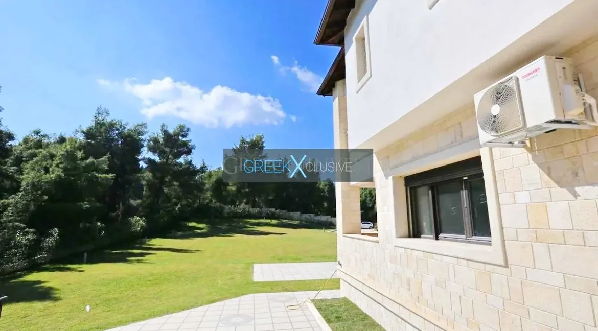 Villa for Sale in Paliouri Halkidiki, Greece 9