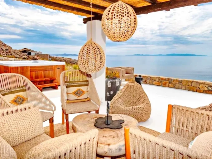 Luxury Villa for Sale in Mykonos, Agios Stefanos