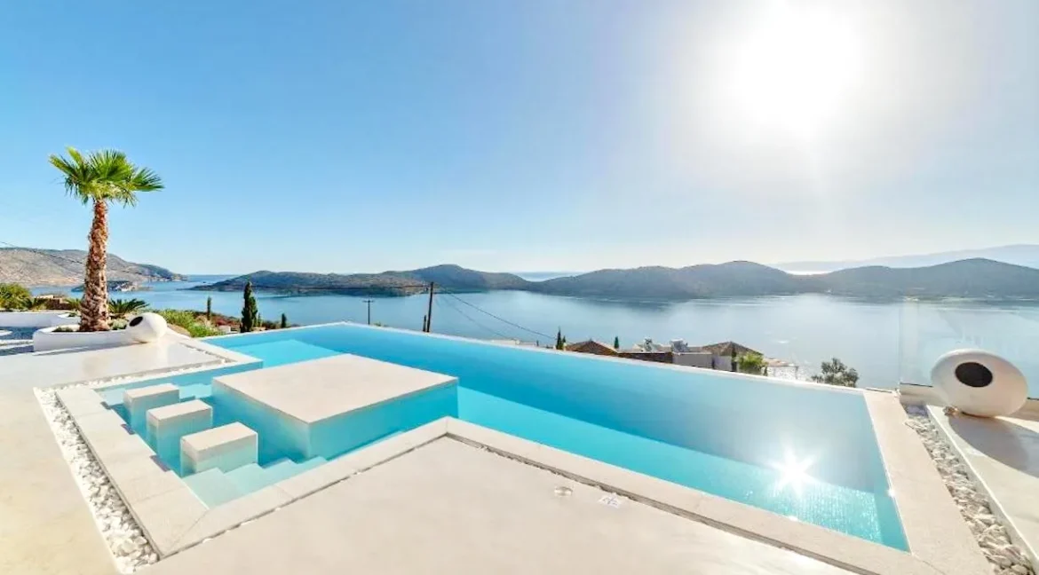 Luxurious Villa for Sale in Elounda, Crete Greece 13