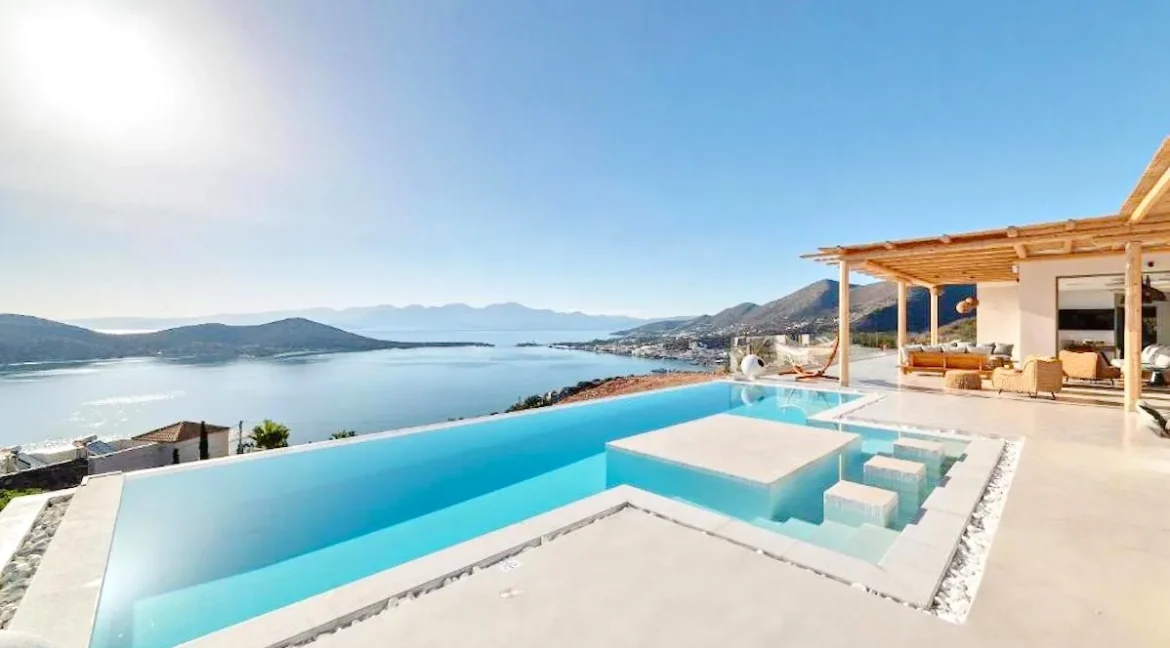 Luxurious Villa for Sale in Elounda, Crete Greece 3