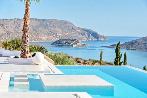 Luxurious Villa for Sale in Elounda, Crete Greece 32