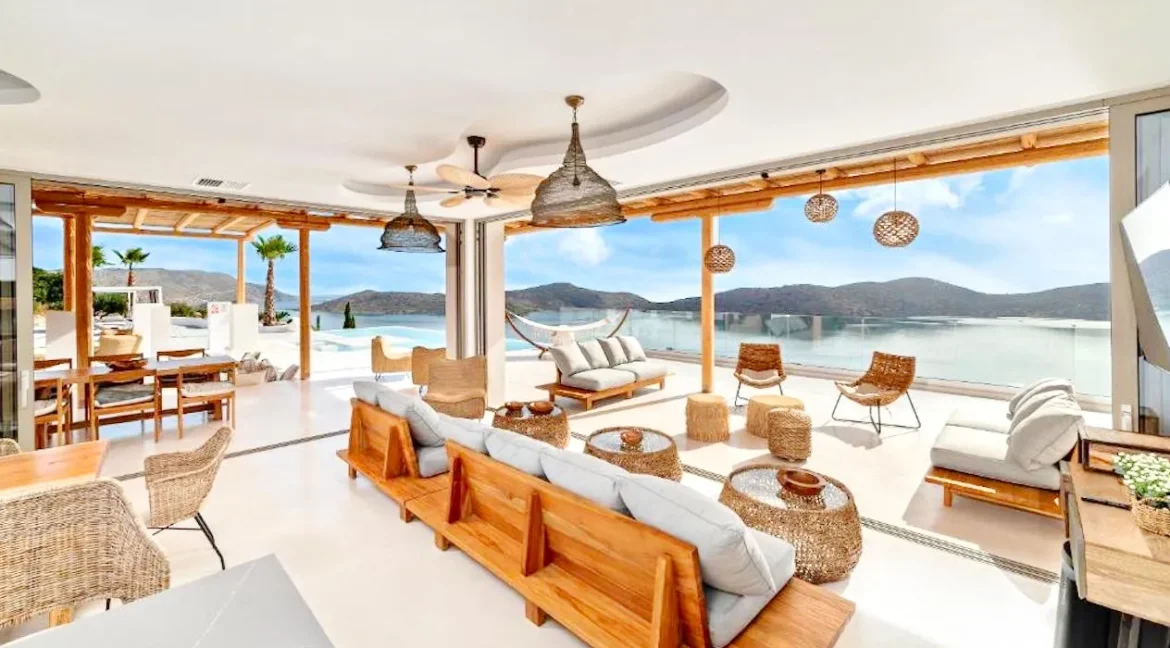 Luxurious Villa for Sale in Elounda, Crete Greece 33