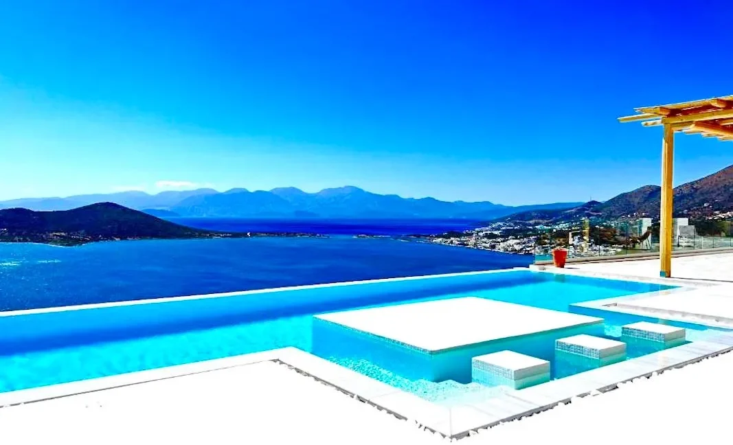 Luxurious Villa for Sale in Elounda, Crete Greece 37