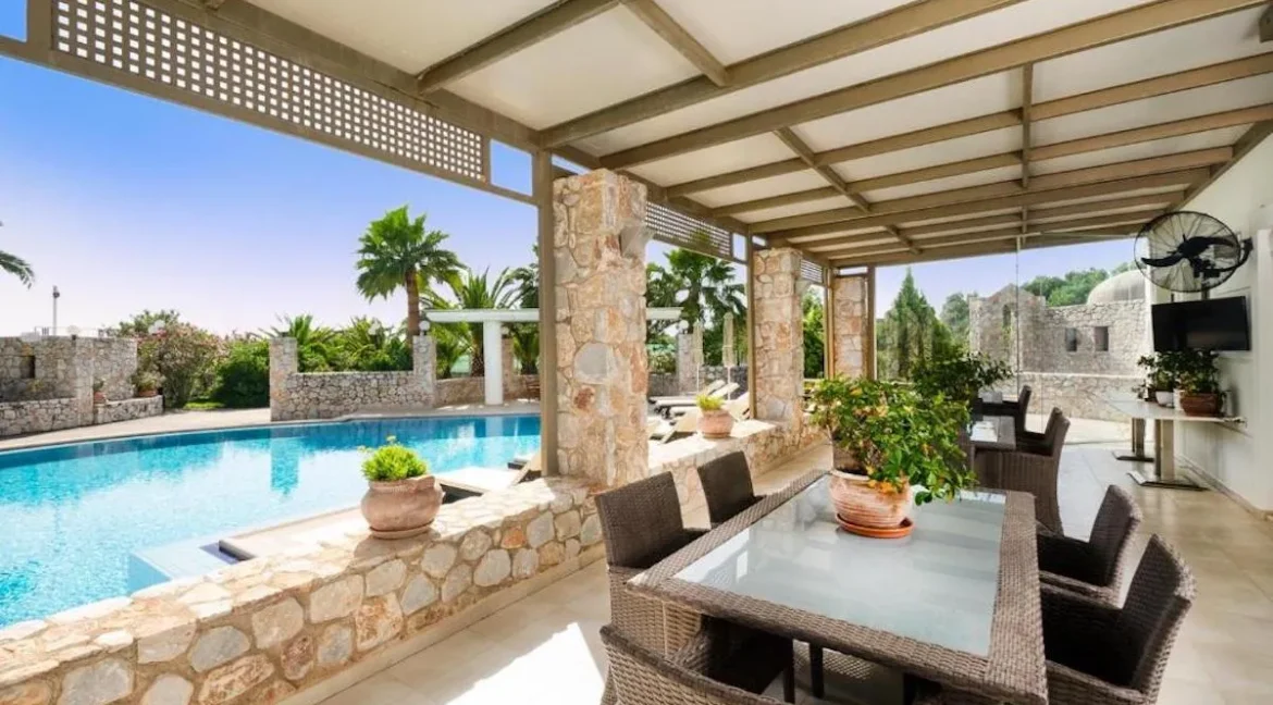 Luxurious Seaview Villa for Sale in Crete, Akrotiri 28