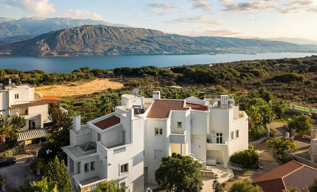 Luxurious Seaview Villa for Sale in Crete, Akrotiri 47