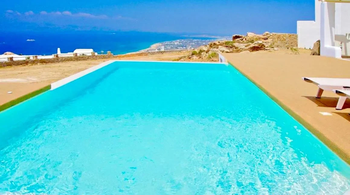 Three Luxurious Villas for Sale in Naxos Greece 15