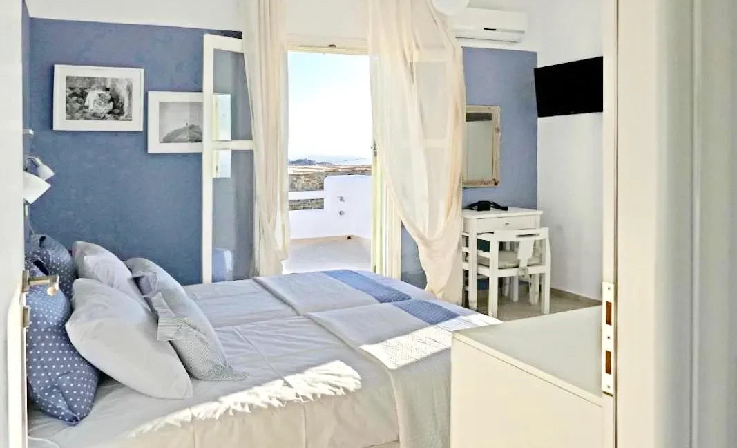 Three Luxurious Villas for Sale in Naxos Greece 32