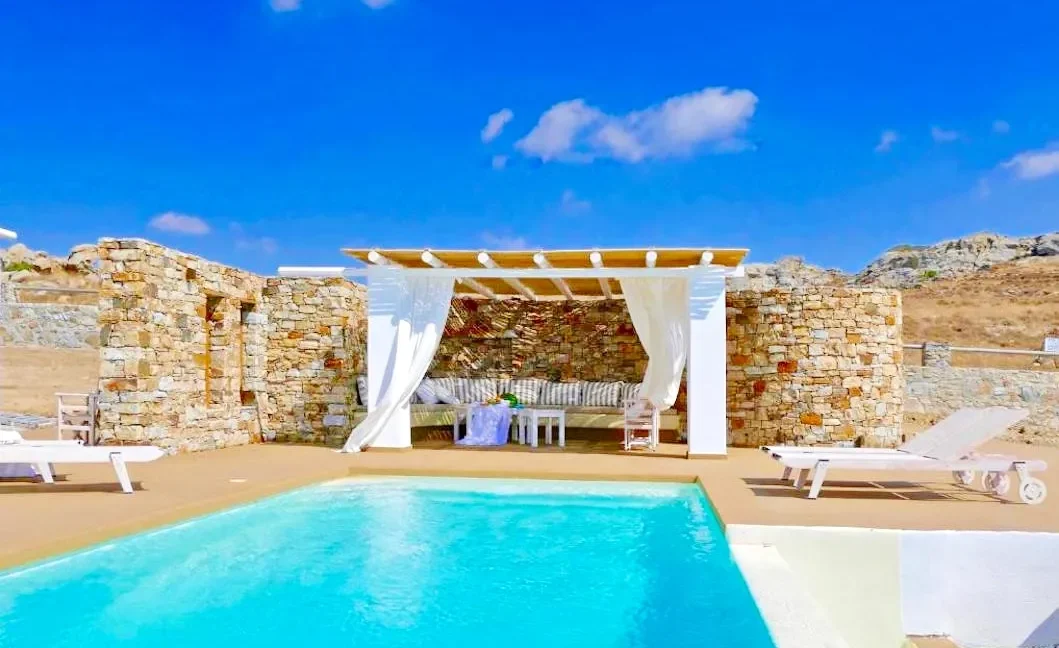 Three Luxurious Villas for Sale in Naxos Greece 36