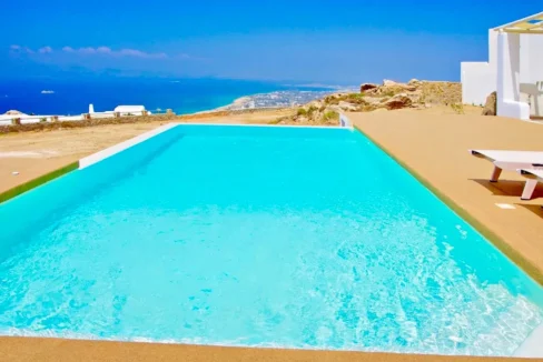 Three Luxurious Villas for Sale in Naxos Greece 8