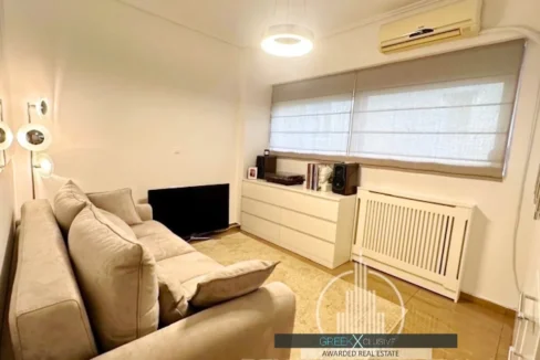 For Sale: Spacious 3-Bedroom Apartment in Glyfada, Athens 9