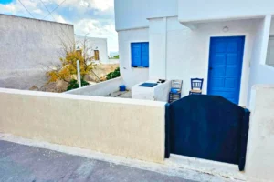 Economy House for Sale in Santorini