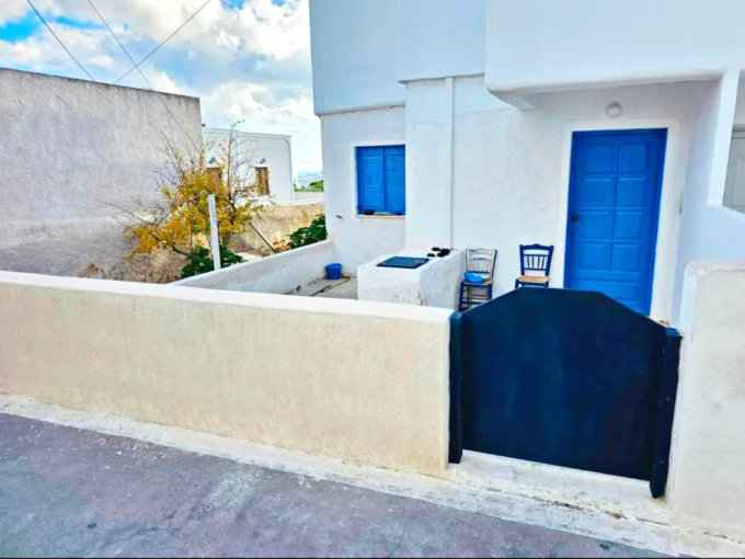 Economy House for Sale in Santorini