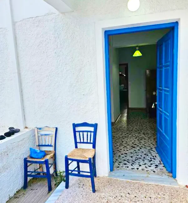 Economy House for Sale in Santorini 11