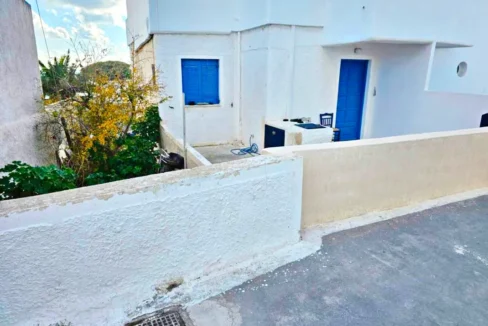 Economy House for Sale in Santorini 12