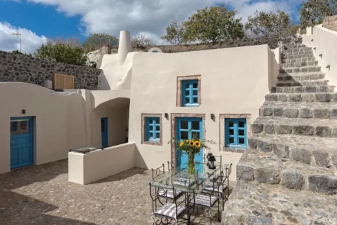 20th-Century Winery Turned into 3 apartments Villa for sale in Santorini 2