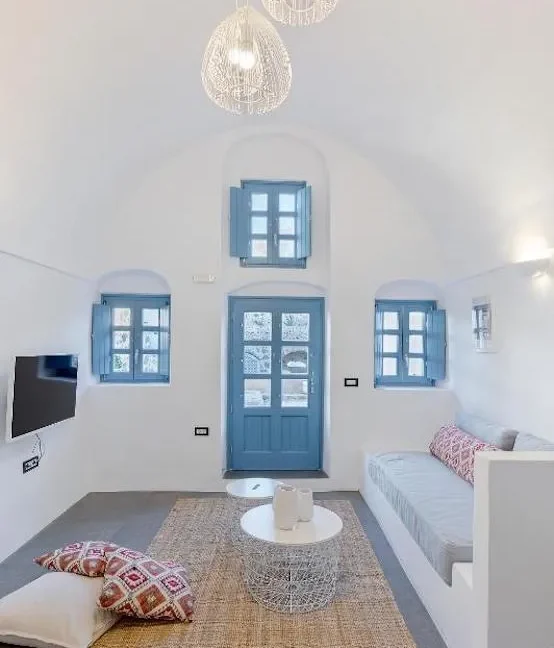 20th-Century Winery Turned into 3 apartments Villa for sale in Santorini 20