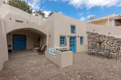 20th-Century Winery Turned into 3 apartments Villa for sale in Santorini 3