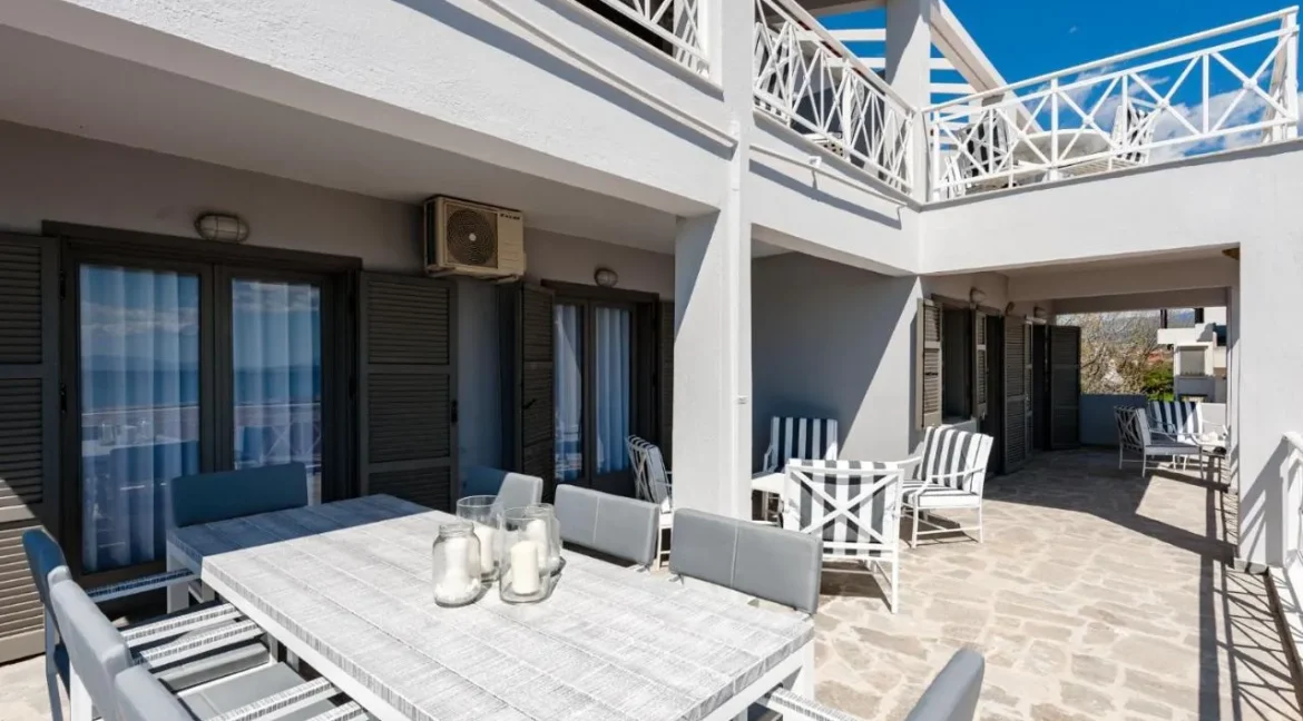 Beachfront Luxury Villa for sale in Halkidiki 11