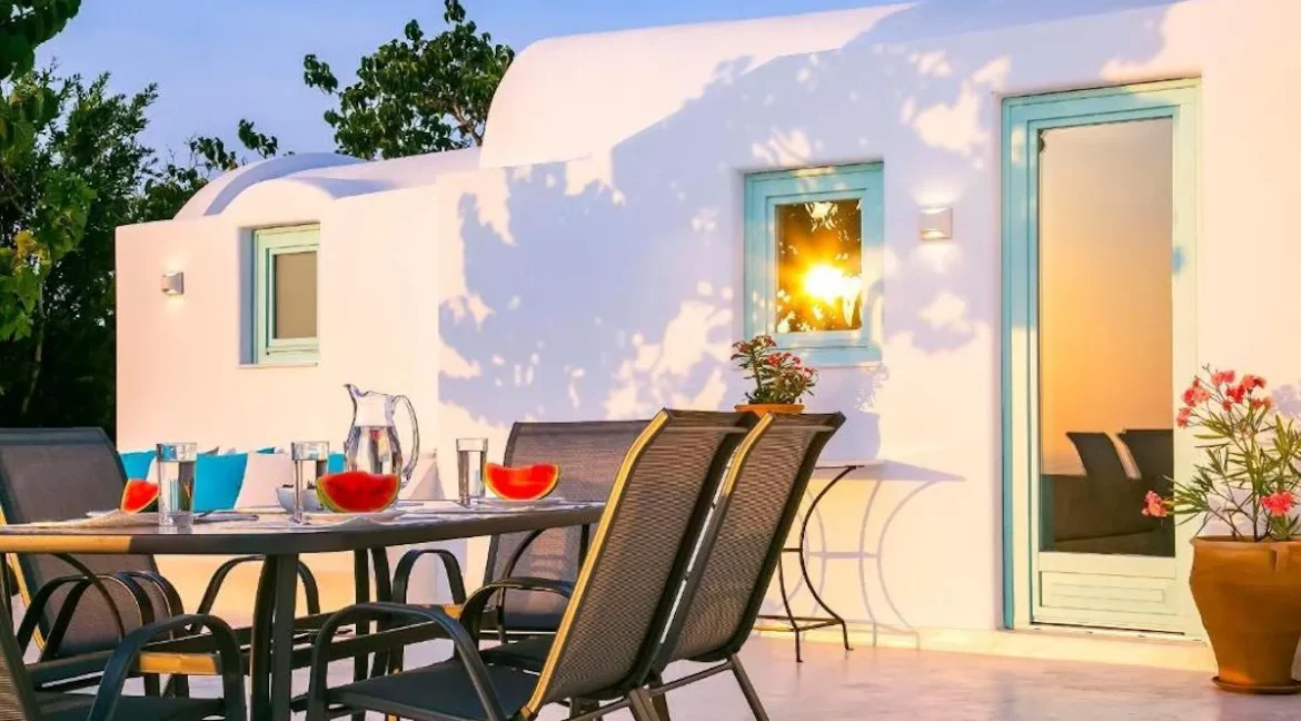 Charming Villa for Sale in Finikia Santorini 13