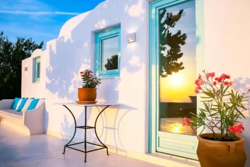 Charming Villa for Sale in Finikia Santorini 14