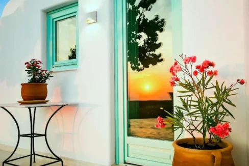 Charming Villa for Sale in Finikia Santorini 15