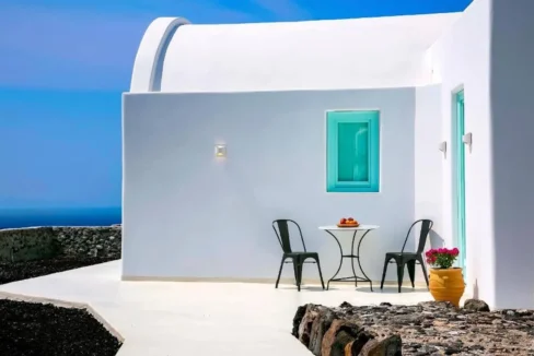 Charming Villa for Sale in Finikia Santorini 25