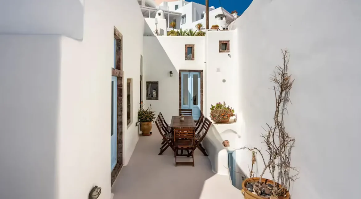 House for Sale in Santorini, Greece 2