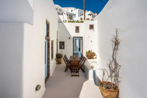 House for Sale in Santorini, Greece 2