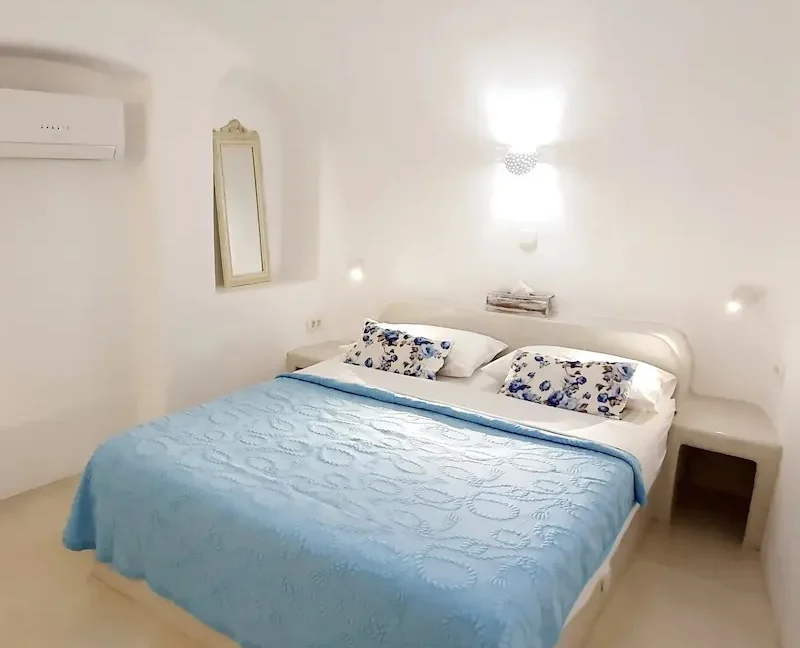 House for Sale in Santorini, Greece 34