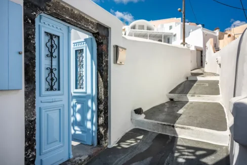 House for Sale in Santorini, Greece 5