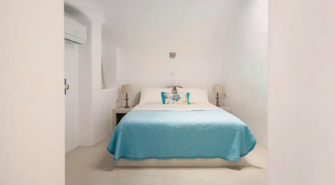 House for Sale in Santorini, Greece 8