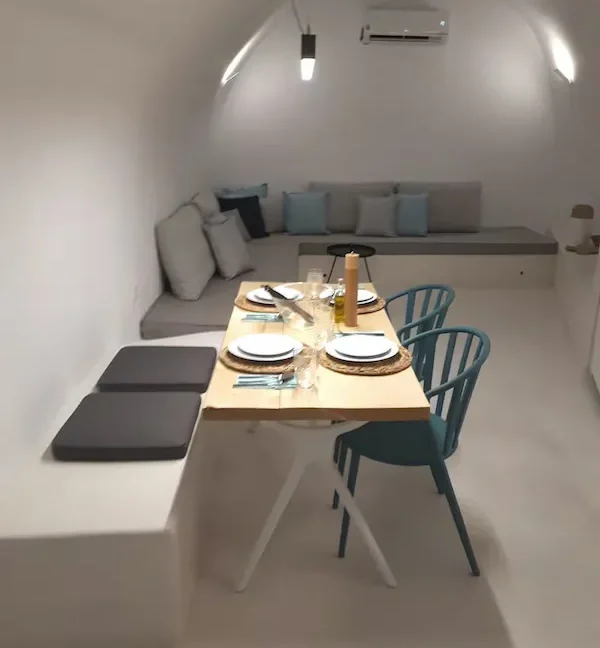 House for Sale in Santorini, Karterados 3