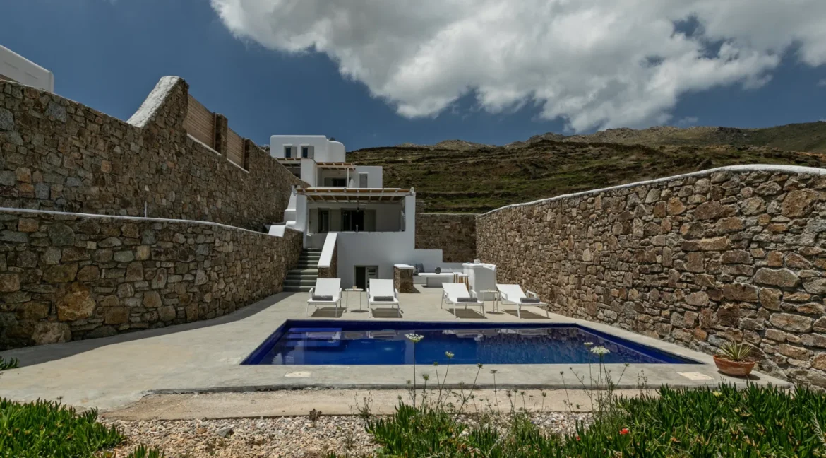 Luxury Villa for Sale in Mykonos 1