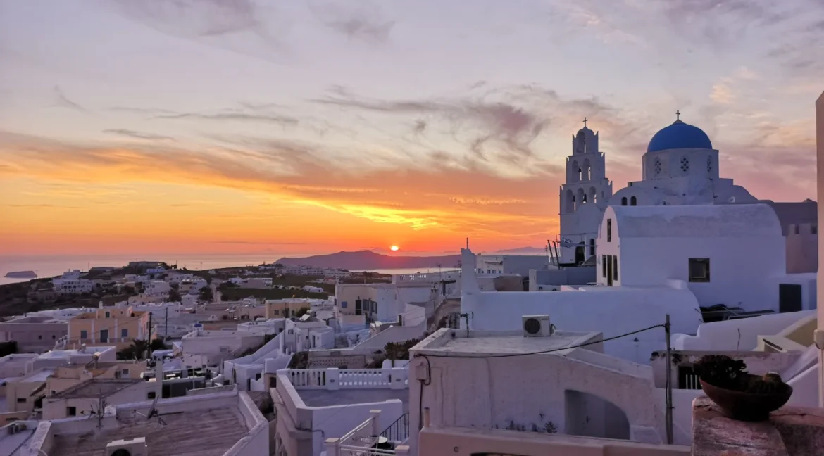 Traditional House for Sale Pyrgos Santorini 2