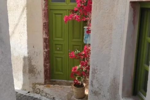 Traditional House for Sale Pyrgos Santorini 3