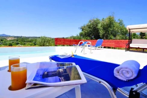 Villa with Swimming Pool for Sale in Central Corfu 10