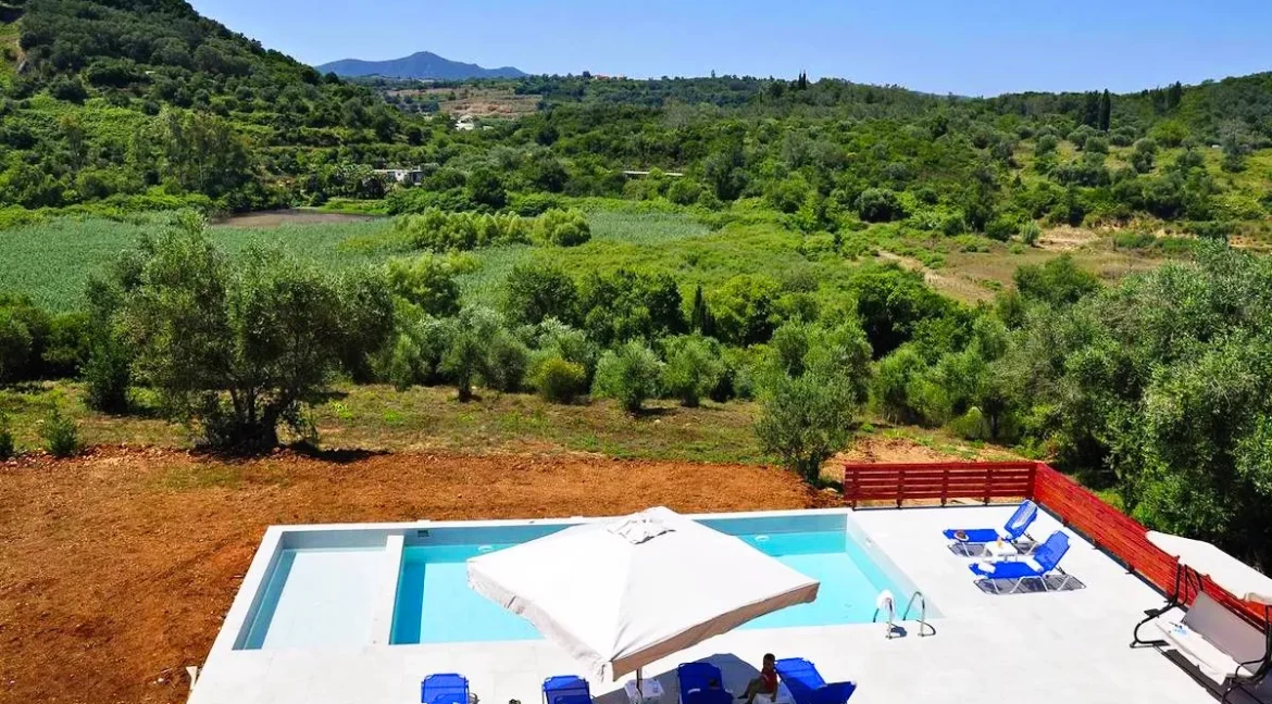 Villa with Swimming Pool for Sale in Central Corfu 29